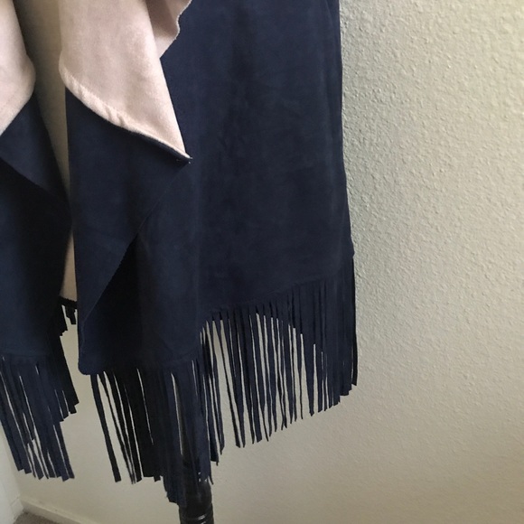 🌵 Micro Suede Tan + Navy Boho Western Fringe Vest - Picture 5 of 7
